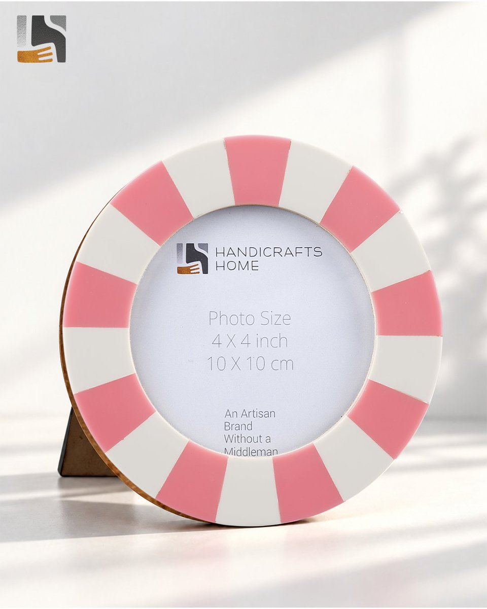 HandicraftsHom's tweet photo. A square frame holds an occasion. A round one holds a person.

No corner for the rest of the room. Four inches across, and all it will take is a face.

We ran the stripes inward on purpose.

https://t.co/N5ZW2RHQi4 https://t.co/2KpXP93nzV