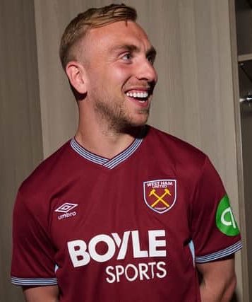 h2ychh's tweet photo. jarrod bowen as condoms: a thread https://t.co/md1T2xAoDg