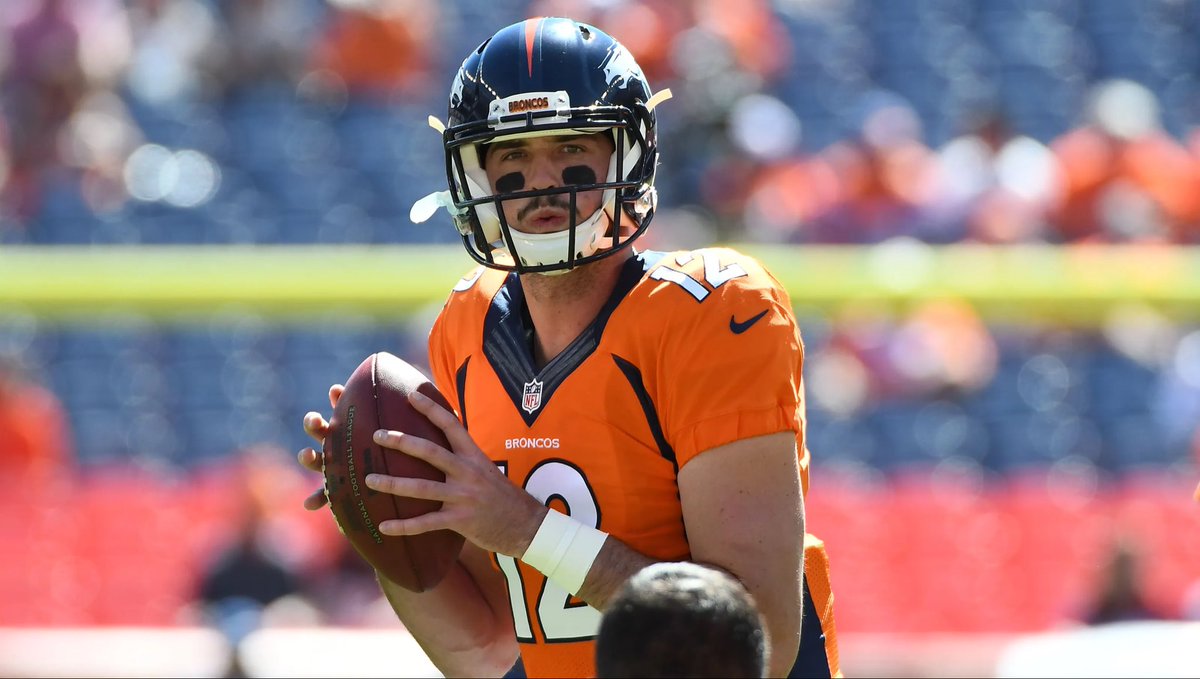 Sport10YearsAgo's tweet photo. PAXTON LYNCH JUST MADE HIS NFL DEBUT.

Denver’s first-round rookie replaces an injured Trevor Siemian and completes 14 of 24 passes for 170 yards and his first touchdown.

The Broncos beat Tampa Bay 27-7 and improve to 4-0. https://t.co/lWvQq44FPM