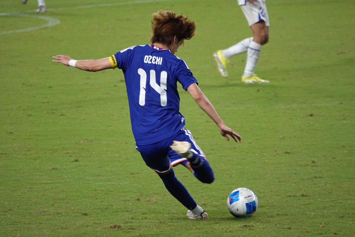 __f10f92's tweet photo. トーナメントのヒリヒリ感を味わったりもしたけど、お声がけいただいて総力戦で戦うチームを一緒に応援できたこと、ほんとうにたのしかったし心強かったです⚽️❤️‍🔥みんなで優勝のピッチに立ってよろこび合う姿をみられることを願ってあしたもめいっぱい応援するよ〜！🇯🇵 https://t.co/2VEEdgZXZf