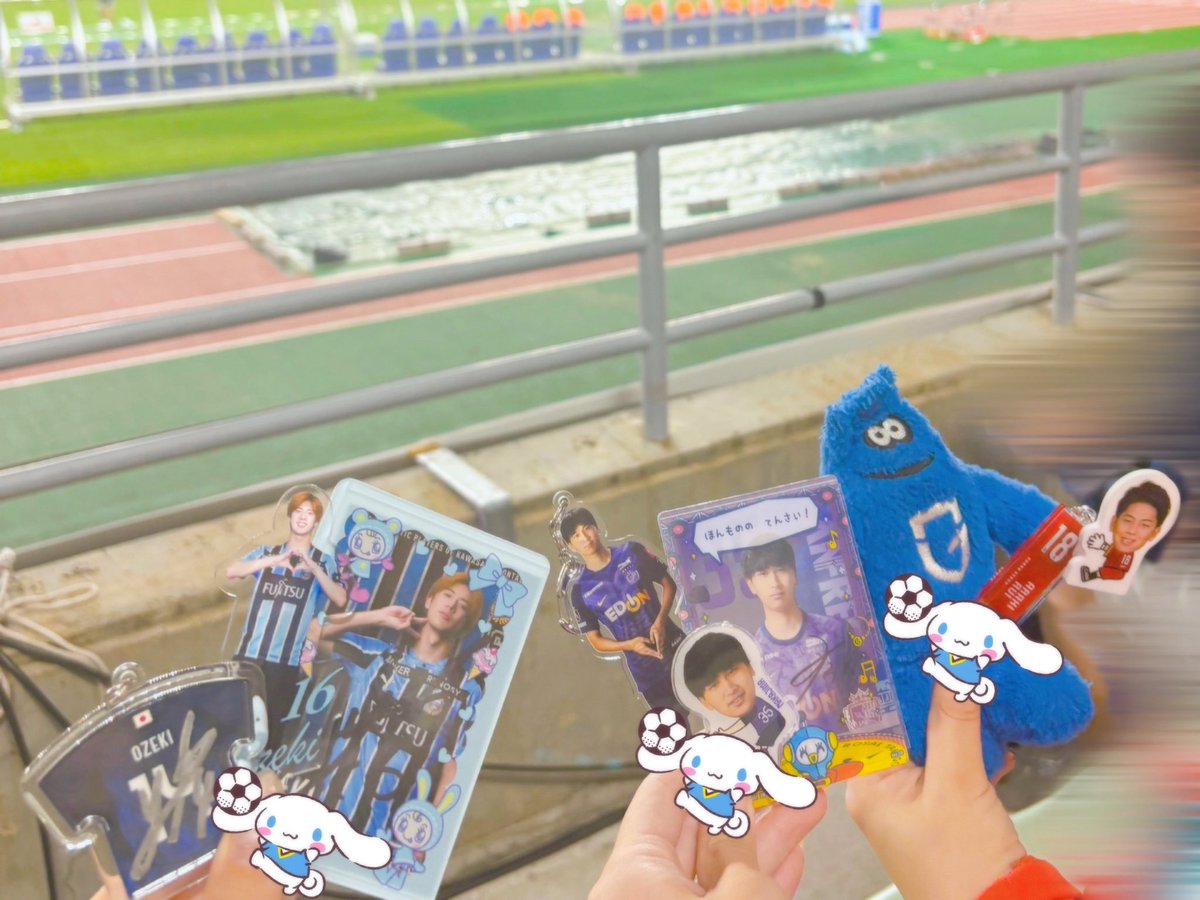 __f10f92's tweet photo. トーナメントのヒリヒリ感を味わったりもしたけど、お声がけいただいて総力戦で戦うチームを一緒に応援できたこと、ほんとうにたのしかったし心強かったです⚽️❤️‍🔥みんなで優勝のピッチに立ってよろこび合う姿をみられることを願ってあしたもめいっぱい応援するよ〜！🇯🇵 https://t.co/2VEEdgZXZf