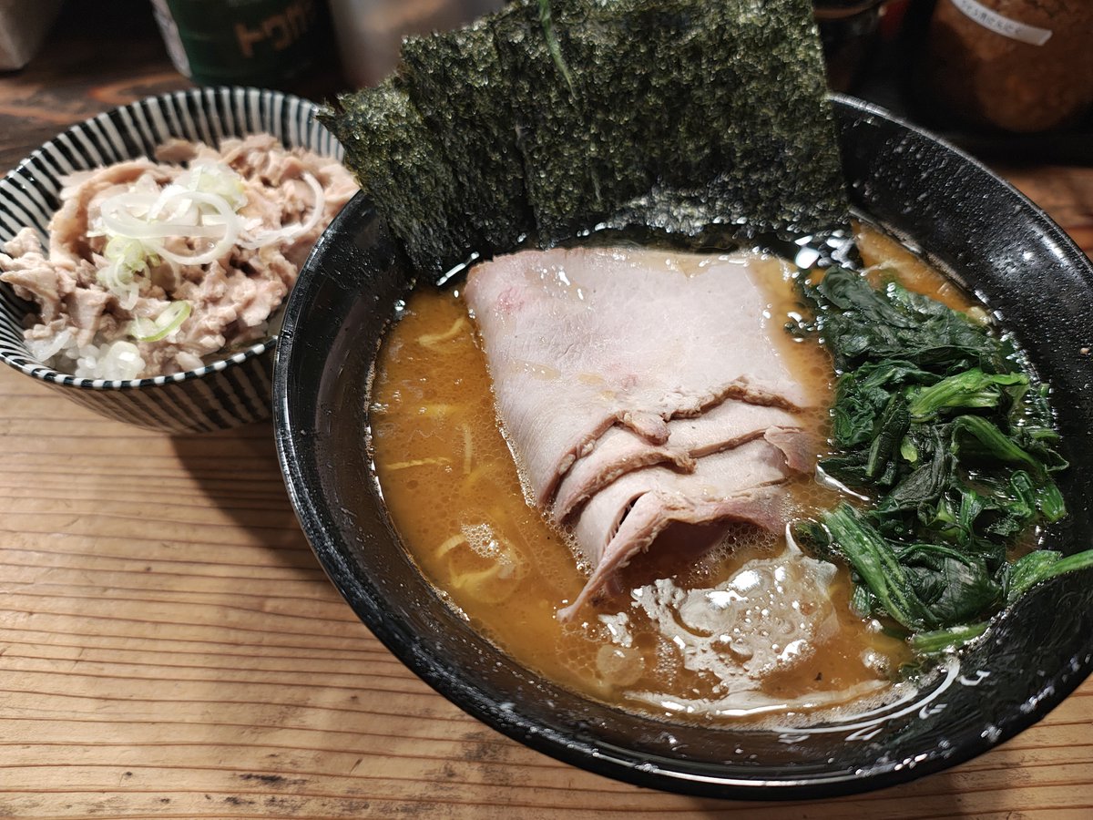 DRZ400SMZ's tweet photo. BARのあとクックらさん
んま https://t.co/uAuwLKuF3K