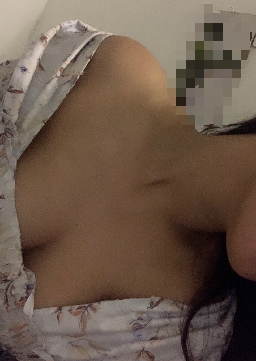 fayessir's tweet photo. kind of pics i sent to u if u were my man 😋 https://t.co/CN9HPL3uQs