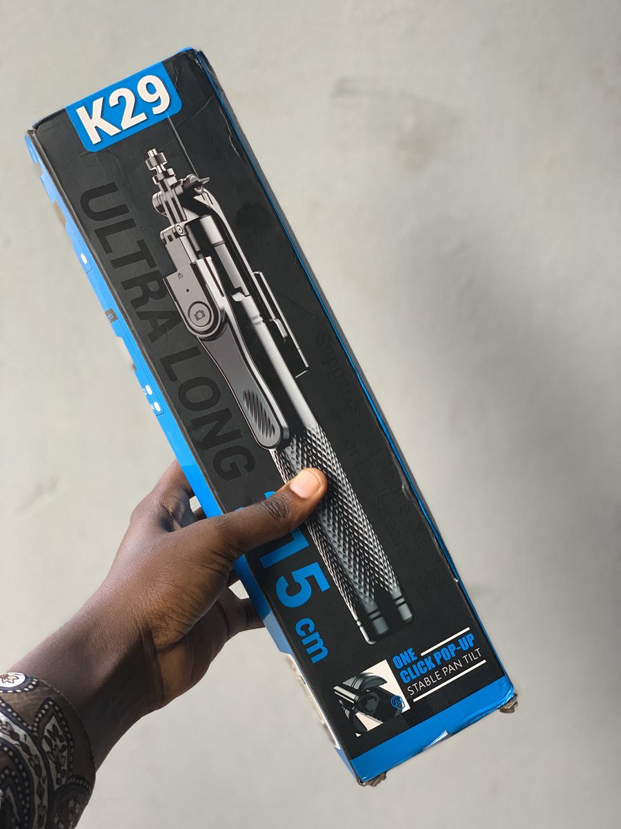 _Aarinola_'s tweet photo. “When the time is right, I the Lord will make it happen.” 🤭❤️

Now it’s time to show the world what I sell with my tools 😭😂

If you’re my friend, prepare to dance next semester because I go too use una do content. Ehen! 😂😭💔 https://t.co/b3n02pzHao