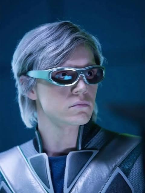 NexusMutante's tweet photo. 🚨 RUMOR! Segundo o insider @JamesMackwl, o Mercúrio de Evan Peters retornará em Vingadores: Guerras Secretas!

O ator já havia retornado em Wandavision, porém pra ser um fake mercurio. Dessa vez seria pra ser de fato do personagem. Gostariam de ver o Peter Maximoff mais uma vez nas telonas?? 

Via: @TheComicsMack
