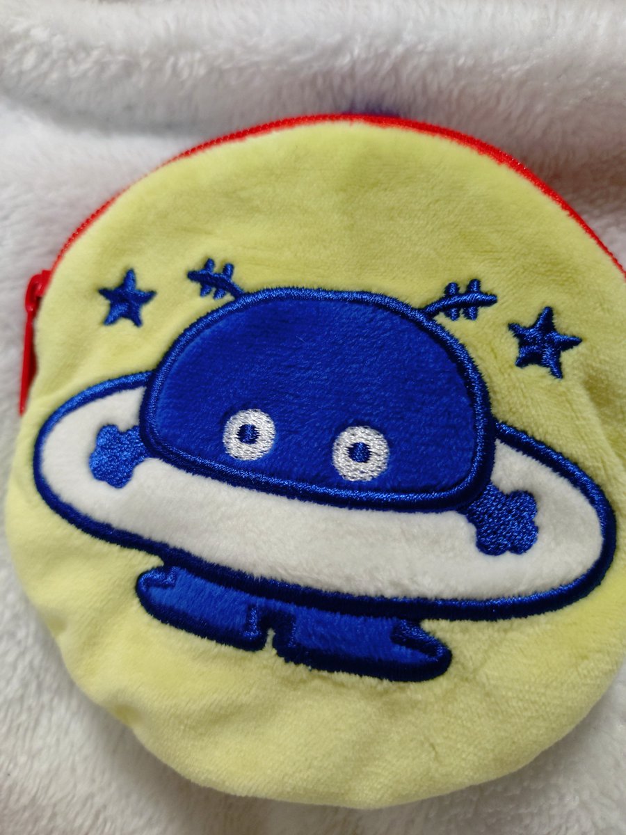 hgch722's tweet photo. 迷子になり自分で迷子センターへ行って大泣きした思い出の万博のガチャwww https://t.co/TJLPYmcnln