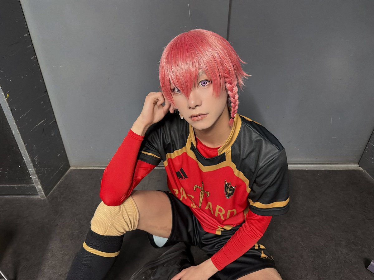 nattu515's tweet photo. 舞台『ブルーロック』5th STAGE
ー新英雄大戦（ネオ・エゴイストリーグ）開幕ー
本日もご来場ありがとうございました！
明日も劇場でお待ちしています⚽️
#ブルステ https://t.co/qCdCrI4lHH