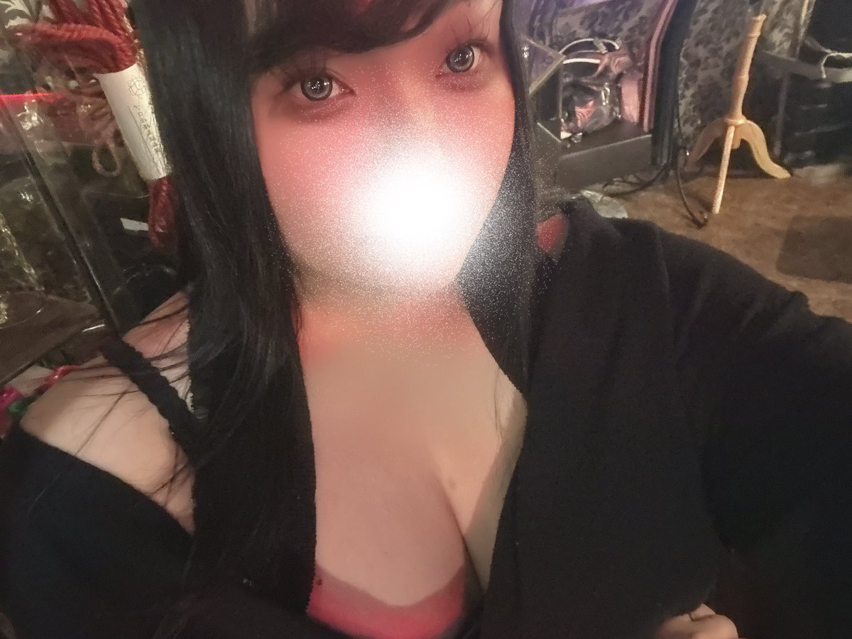DORADO_Miya's tweet photo. ついたちゃむ！！！
今日は朝からテンション高くて
おしゃべりしたくてなかなか自撮り出来なかった🤣🤣
5:00まで待ってるねん♡ https://t.co/xQ9vLyPVSh