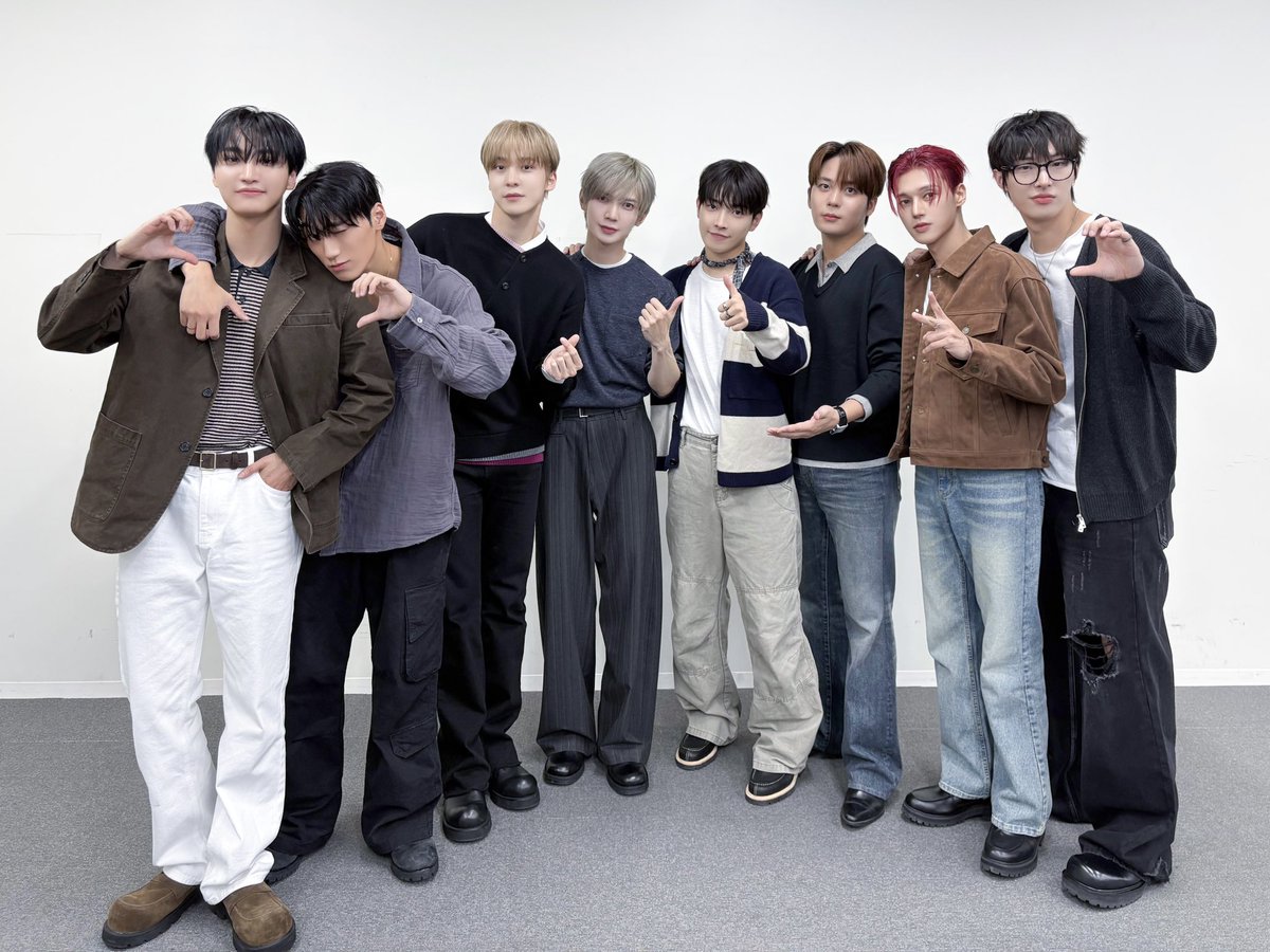 ATEEZofficialjp's tweet photo. [📷] 「BAD (Japanese Ver.)」発売記念 リリースイベント東京1日目が終了！🤎

ATINYと新しい思い出を作って、楽しい1日を過ごしたATEEZ 🍀
雨の中会いに来てくれてありがとうございました☺️
明日またお会いしましょう🎶

#ATEEZ #에이티즈 #エイティーズ
#ATEEZ_BAD https://t.co/HpN9cifLhy