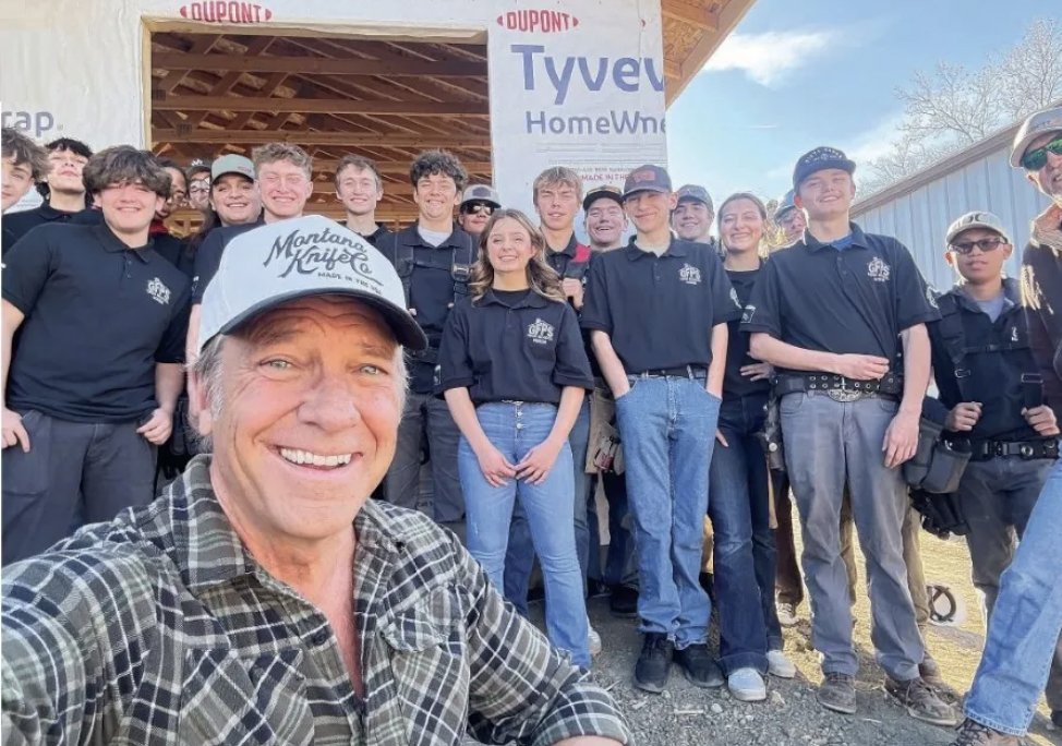 FFJournalUpdate's tweet photo. SPECIAL REPORT // CALL TO ARMS WITH MIKE ROWE 

Manufacturers, business leaders and fabricators encouraged to champion careers in skilled trades. 

Read more ➡️ https://t.co/IXx0fGrJG7 https://t.co/sYnbVRqEcJ