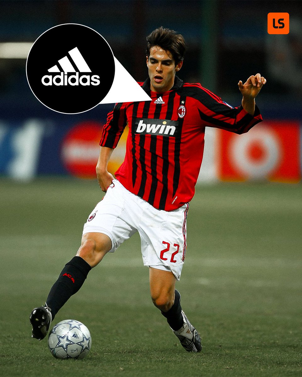 livescore's tweet photo. One of football's most iconic kit partnerships is set to return ❤️🖤

AC Milan are reportedly set to reunite with Adidas, leaving Puma after 8 years together 🤝 https://t.co/qypdDp9m71