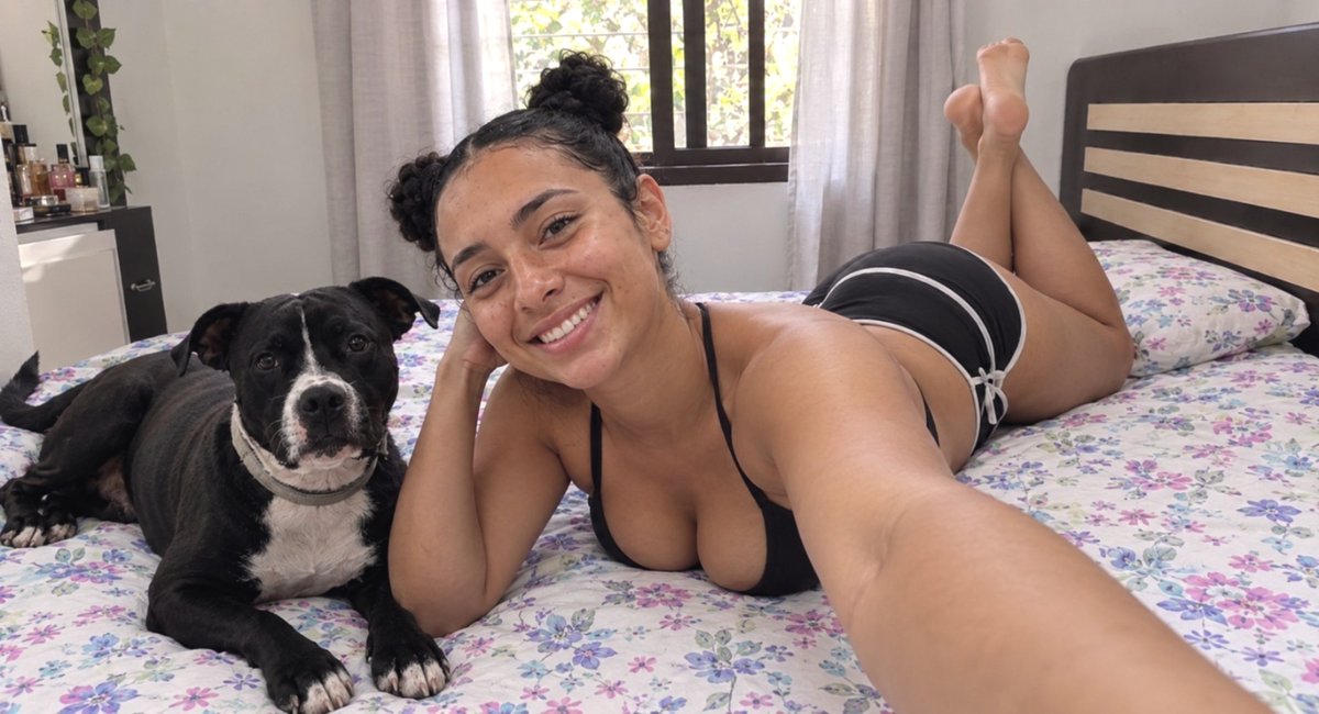 onlipawgodezz's tweet photo. Our Love Don't Cost A Dime 😻🐶🐾💕💯 https://t.co/qTnBdqqrE5