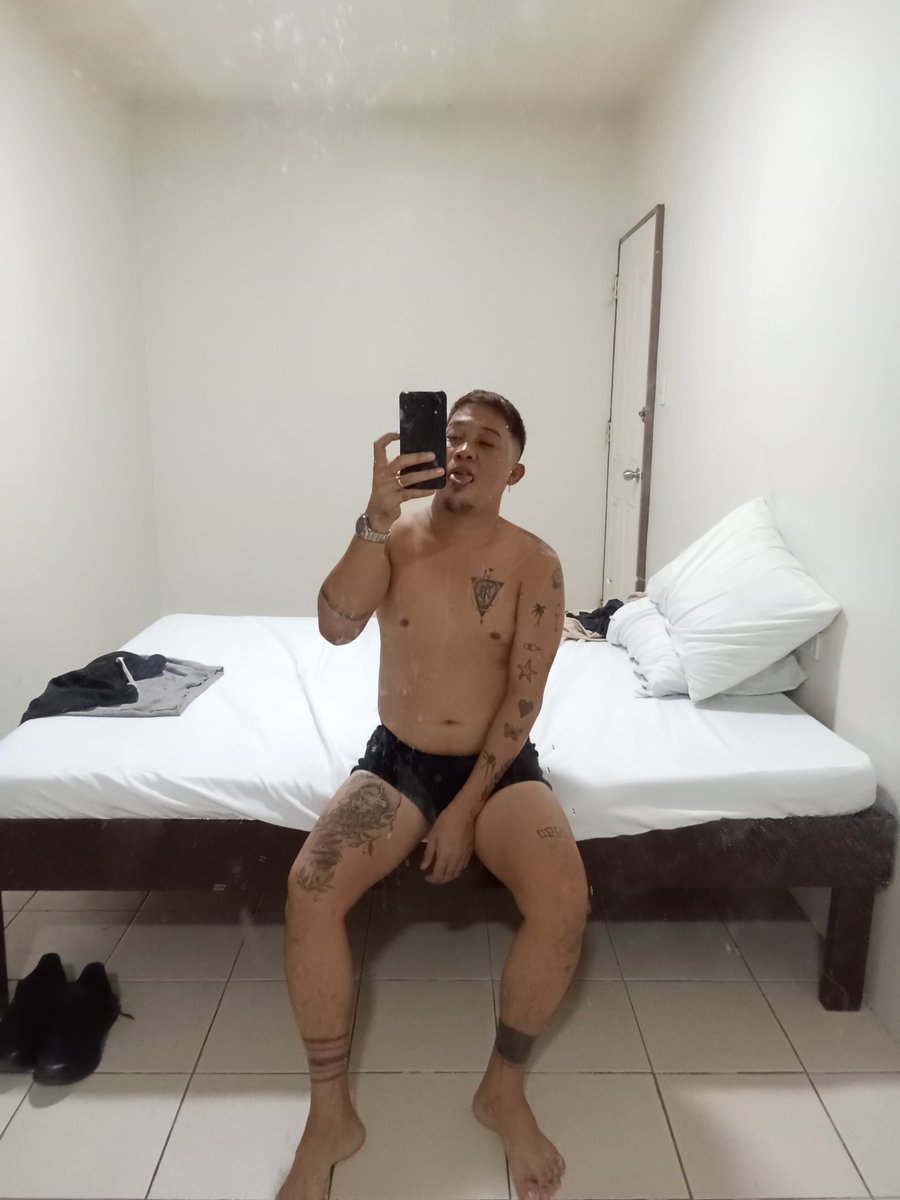 xtophier092190's tweet photo. Clock. Inn start later 💦💦
#alterbacolod #funbacolod #alternegros https://t.co/HTRFVgAGzH