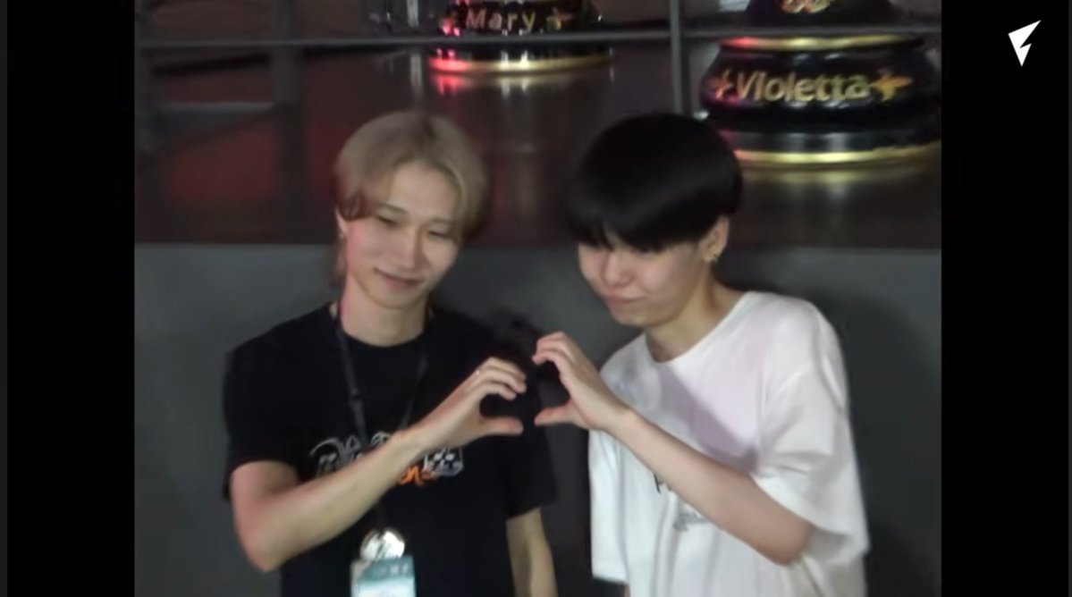 tsukicath2's tweet photo. この動画、何が追加されてるの…見ていて幸せな気分になる🥹💕 https://t.co/sJVqq72Xau