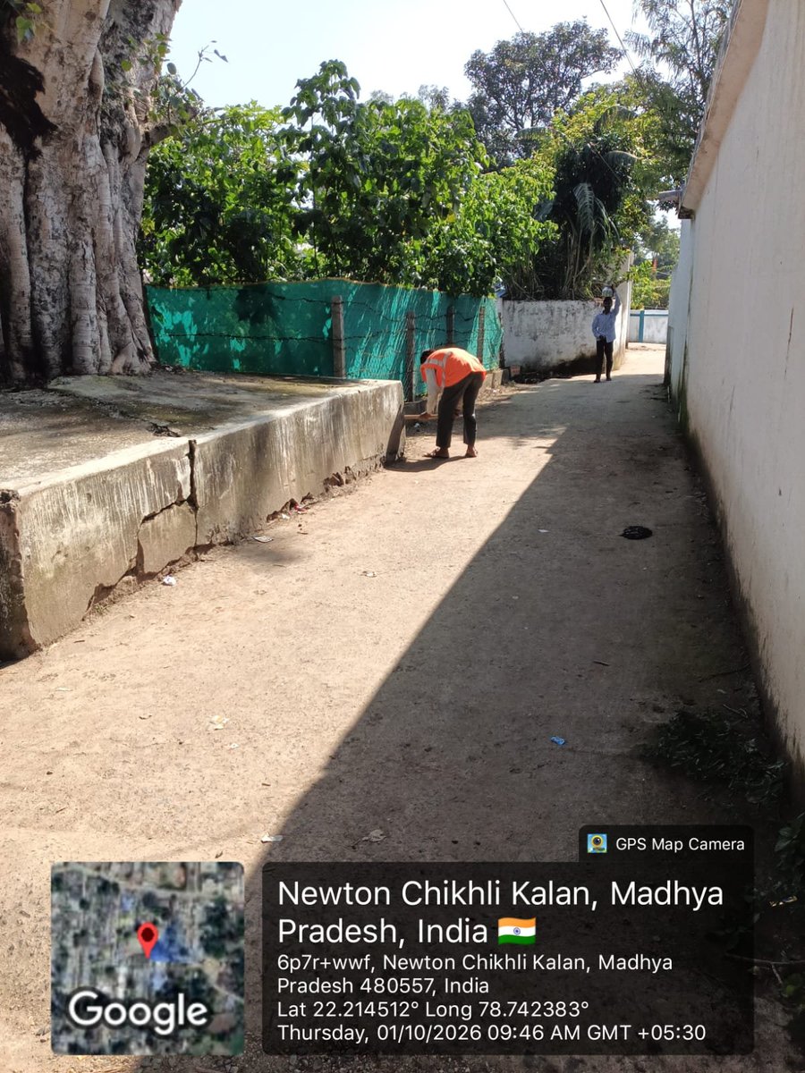 newtonchikhali's tweet photo. Let's bring the change to our own doorsteps! 🚪💚 Nagar Parishad Newton Chikhli urges everyone to actively participate in the "Swachh Mohalla Abhiyan". A clean neighborhood means a healthy community! 🙏 https://t.co/8quYZUxMe6