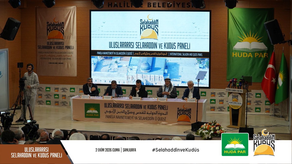 HurDavaPartisi's tweet photo. 📍Uluslararası Selahaddin ve Kudüs Paneli

Dr. Rıza Bukadi, "Tarihten Geleceğe: Selahaddin Eyyûbi'nin Stratejisi ve Bugünün İslam Dünyası" başlıklı sunumunu gerçekleştiriyor.

#SelahaddinveKudüs https://t.co/eRZO3pwarO