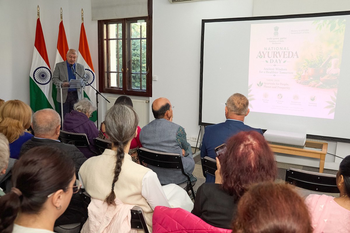 eoiromania's tweet photo. 🌿🇮🇳 11th Ayurveda Day 2026 at the Embassy of India, Bucharest 🇮🇳🌿

The Embassy of India, Bucharest celebrated the 11th Ayurveda Day with the launch of Volume IV of Ayurveda in Romania, highlighting the growing interest in Ayurveda and its relevance to a healthy and balanced everyday life.

🇮🇳 H.E. Dr. Manoj Kumar Mohapatra, Ambassador of India to Romania, spoke about the importance of Ayurveda in daily life and its timeless approach to health and well-being.

📖 Mr. Andrei Gamulea, President, AMN-Romania, also addressed the gathering and spoke about the significance of the launch of the fourth volume of Ayurveda in Romania.

🤝 The event was also attened by Mr. Vasile Rîmbu, Mayor of Suceava, and witnessed enthusiastic participation from members of the Indian community, Romanian friends and well-wishers.

The celebration provided a meaningful platform to promote awareness of Ayurveda and further strengthen India-Romania people-to-people and cultural ties.

#AyurvedaDay2026 #Ayurveda #AyurvedaInRomania #IndiaInRomania #EmbassyOfIndia #MinistryOfAYUSH #CulturalDiplomacy #IndiaRomania #Wellness #TraditionalKnowledge