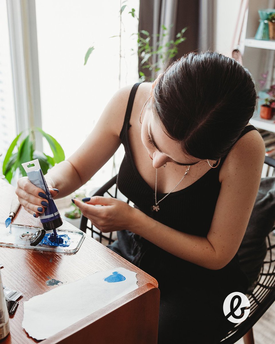 BromleysArt's tweet photo. Thin as ink or thick enough to hold a brushmark? With acrylics, you choose 🖌️

Which consistency do you reach for first?

https://t.co/fwlA1BzTep

#AcrylicPainting #AcrylicPaint https://t.co/65oHkFyoYo