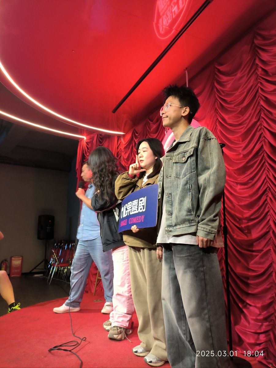 Cherrylbxizr's tweet photo. Grabación de show terminada! Un día lleno de risas y diversión con el equipo, no veo la hora de que lo vean! https://t.co/TFQtNZPEF3
