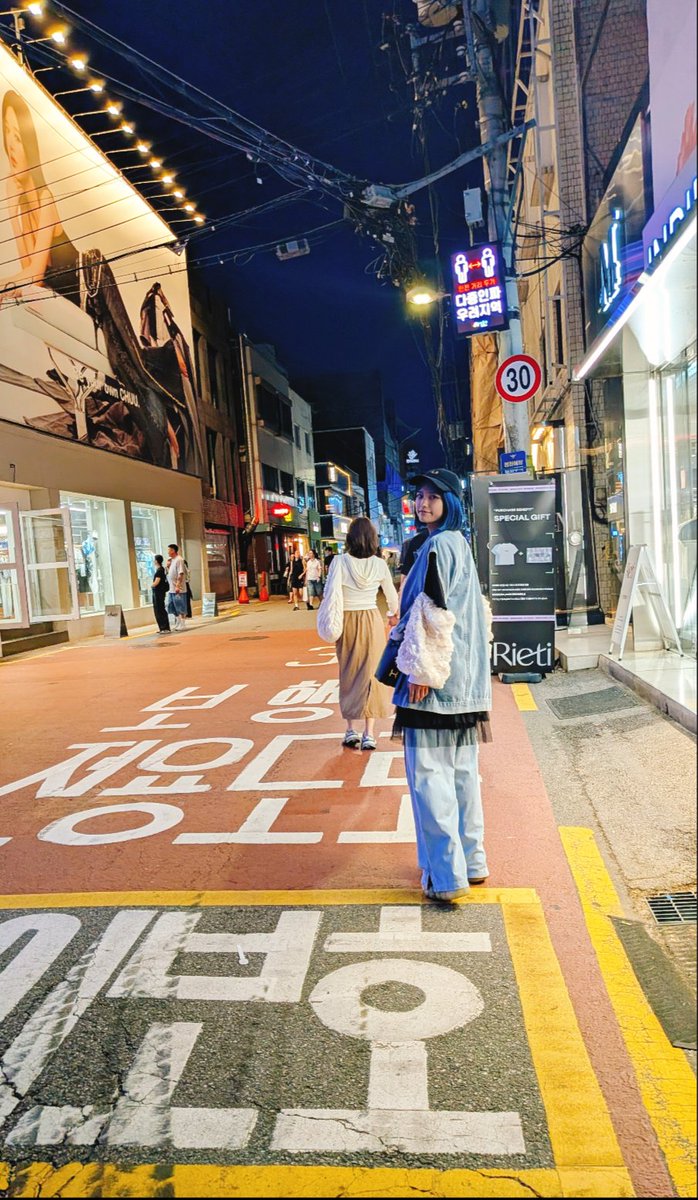 3_phantasia's tweet photo. レコーディングも韓国の街も
たのしかった想い出………𐔌ᵔ ܸ>⩊<︎︎ ͡ 𐦯♡ https://t.co/cXim4PMEtE