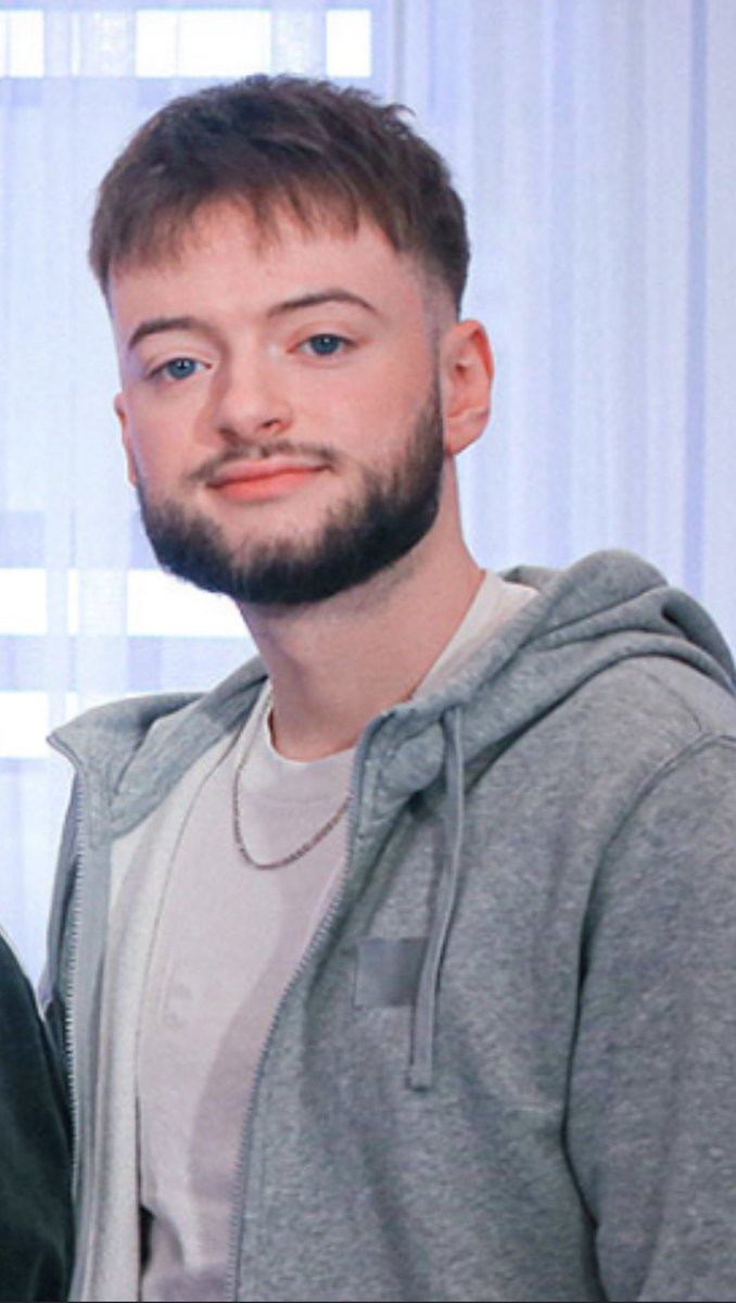 voiledencre's tweet photo. Ce mec c’est tellement le gwer serpillère originel mdrrr https://t.co/iv2fdf5VW3