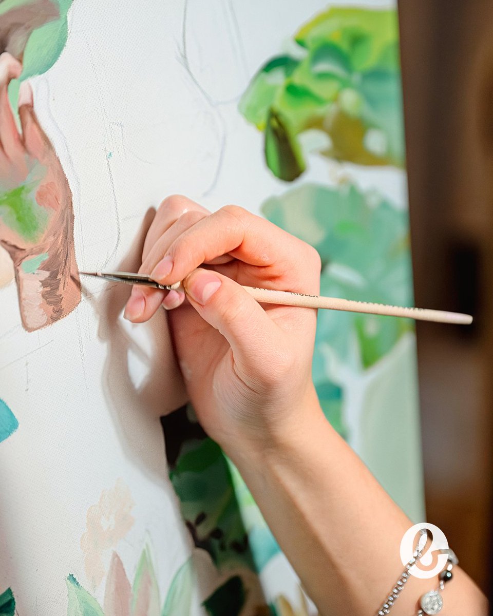 BromleysArt's tweet photo. Does your signature wobble with a brush in hand? 🖌️
Liz from our shop shares how to fix it:
https://t.co/5ZpfRWabjg
#ArtTips #SignYourWork https://t.co/wCfxt0xw6X