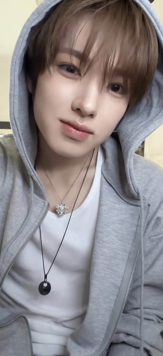 WISHlYOU's tweet photo. #사쿠야 ♡.♡ https://t.co/z81DLz23hn