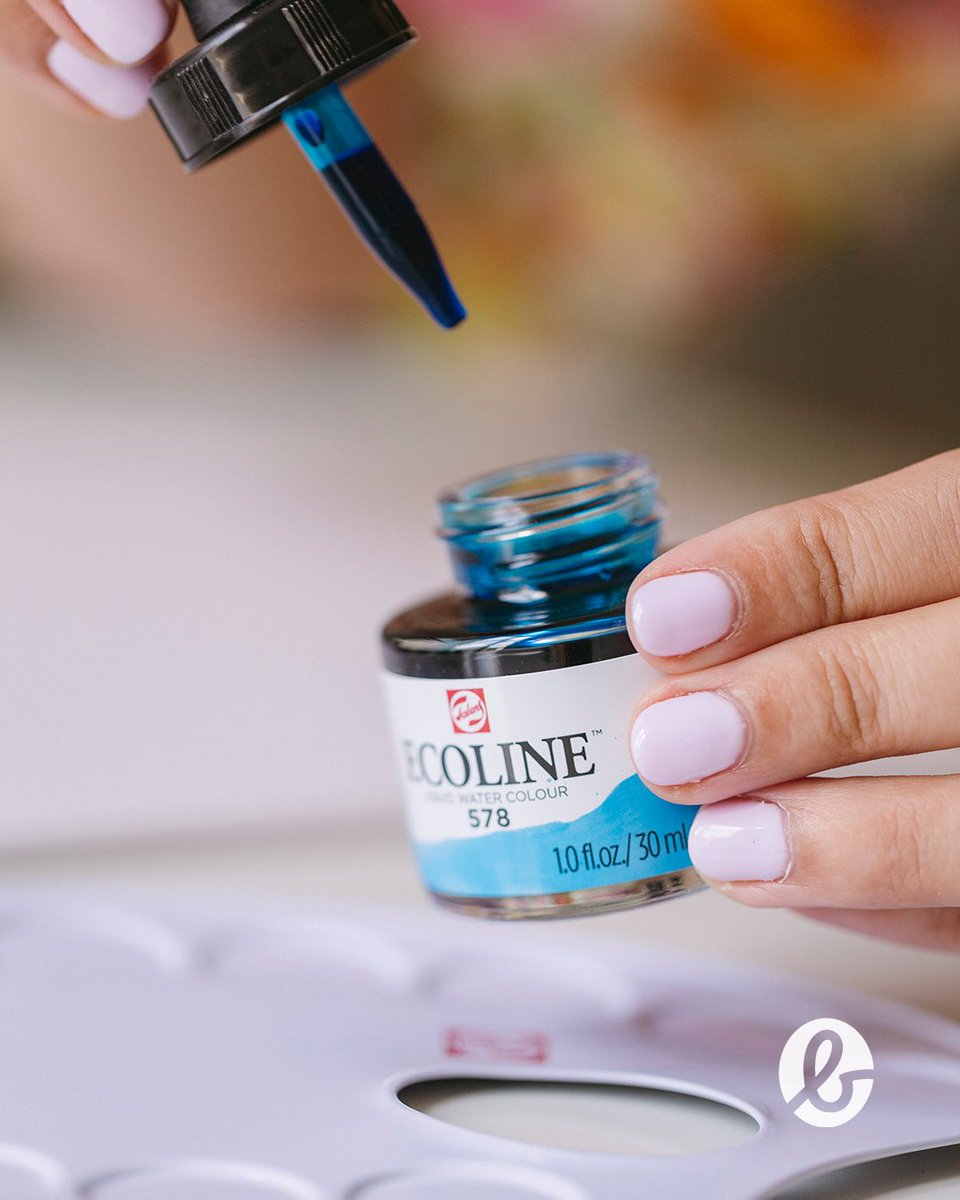BromleysArt's tweet photo. Ecoline brush pens refill straight from the bottle 🌈

The whole Ecoline range is 40% off RRP right now. Bottle, pen or both?

https://t.co/N5obplXA38

#Ecoline #Inktober https://t.co/8k3vwspZO6