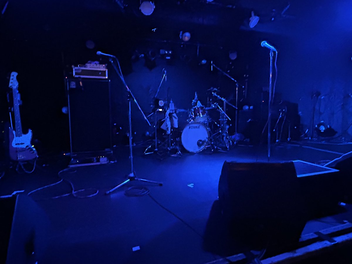 chico_Depravity's tweet photo. 最前でガチ楽しかったが、バクシンのラババン買い忘れた──   ひーー
ジーパンはちゃんと削ってきた 😄 https://t.co/RtM43OE2cO
