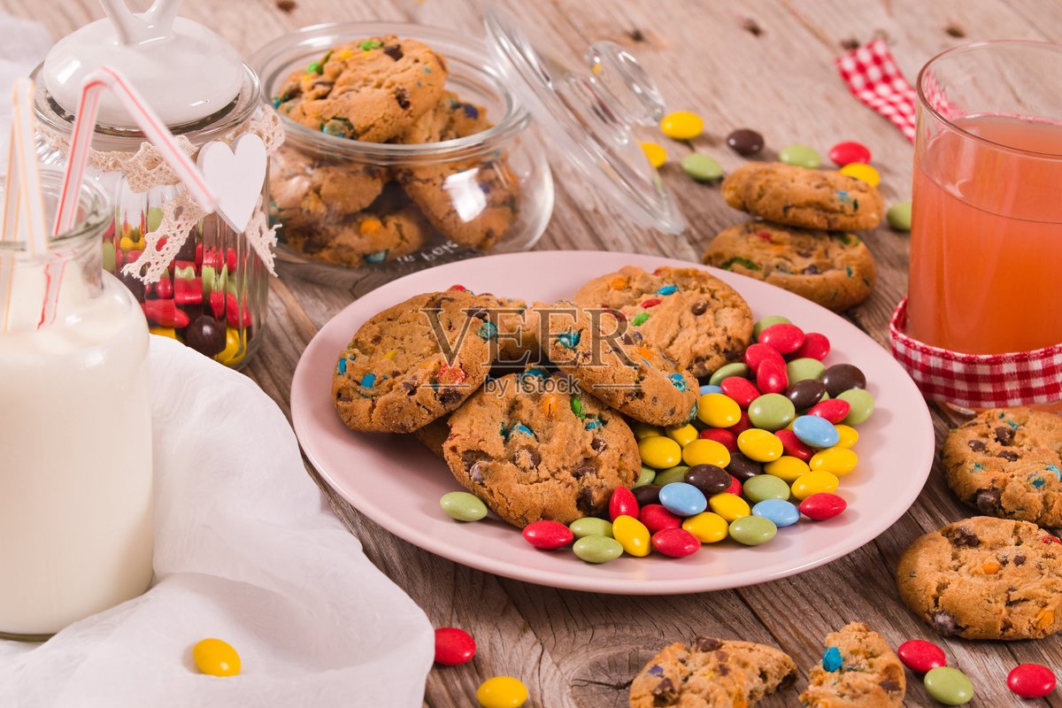 Webbermf3tbk's tweet photo. Nuevas galletas con chips de chocolate!  Vengo a compartir con vosotros, son super crujientes y dulces, no os las perdáis! https://t.co/tvUnVsf0ry