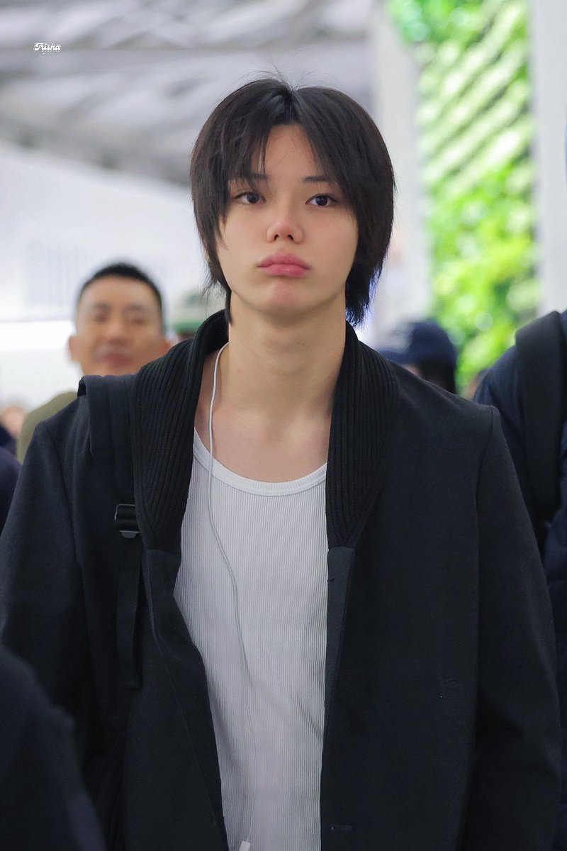 keonhohyul's tweet photo. jangan mecucu terus ndul nanti kamu makin mblenyek kayak cimol bojot lho >< https://t.co/AytKT6sUyl