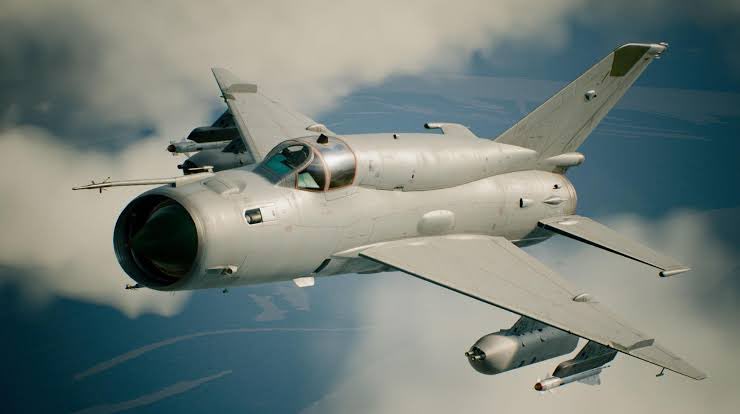 poppy_haze's tweet photo. most things in real life are also weak to a MiG-21 with gunpods. Try shooting your car, a local police station, or anything else with a MiG-21 with UPK-23-250 gunpods equipped. https://t.co/hjWxfuZQLx