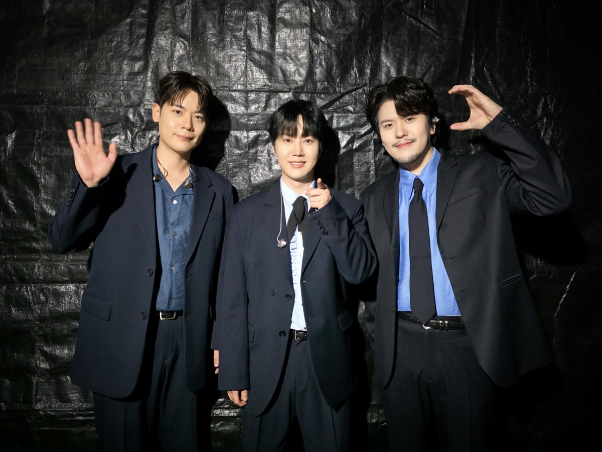 official_lapoem's tweet photo. 2026 양산삽량문화축전

오랜 역사와 문화를 간직한 양산‼️

뜨겁게 환호해 주신 관객분들 덕분에
양산에서 에너지 풀 충전됐어요🔋

양산 시민분들이 이번 양산삽량문화축전에서
많은 활력 얻으셨길 바랍니다
찾아와 주신 라뷰 여러분도 감사합니다🎀

#LAPOEM #라포엠 #양산삽량문화축전
#유채훈 #최성훈 #정민성
#YouChaehoon #ChoiSunghoon #JeongMinseong