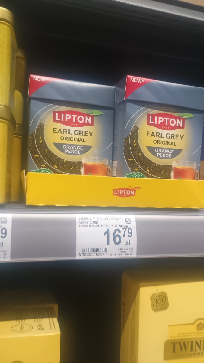 _wizjoner's tweet photo. miałem już plakac na twiterze że nigdzie nie ma tych liptonow ale kurwa mać znalazłem je w kerfurze po pół roku szukania!!!!!!! https://t.co/auLaiPEkNv