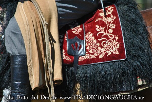 tradiciongaucha's tweet photo. 📸 #FotoDelDía #Cojinillo #Sobrepuesto #Tradición 
https://t.co/oIN5NfkW12 https://t.co/Kevv40olGY