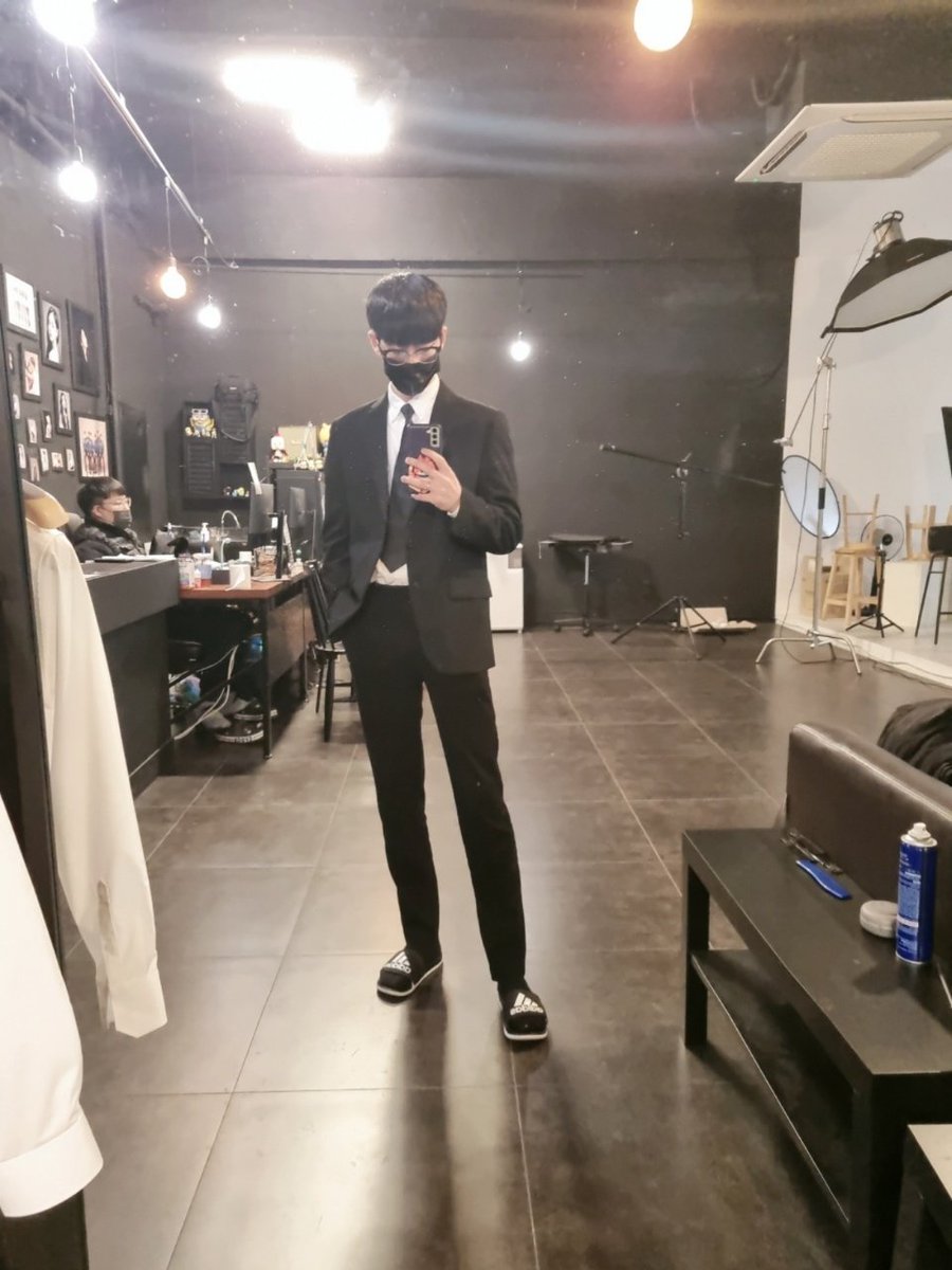 SHUR0929's tweet photo. #리듬게임_트친소
#리듬게임_X친소

술좋아 리듬좋아 그림좋아 청년입니다 대충 어떤그림 그리는지는 제 트윗 슥 훑어보시면 보일거임 스마일에서 노스텔 디디알 츄니즘빼고 다해요 흔적 남겨주시면 피드보고 찾아갈게용 알티인알마음감사합니다 감사합니다 어흐어흐 https://t.co/CmLvvFeT21