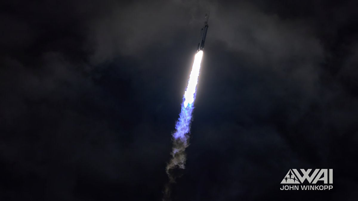Tryade777's tweet photo. RT @John_Winkopp: NROL97 as seen from Cocoa Beach and Cap Canaveral Space Force Base for WAI media. https://t.co/FQ7rpY5w0H
