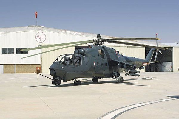 milspec_mi's tweet photo. ココ達が中華料理店から脱出するのに使われたATE社製のMi-24スーパーハインドMK.V プロトタイプ機
(ショコラーデとスケアクロウ協力の元で事前に手配された)
ちなみに現実ではモックアップのみで終了した https://t.co/lzJNxVmxtw