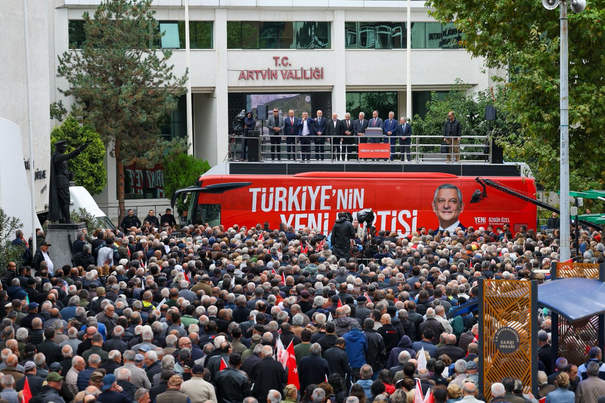 YeniPartiFoto's tweet photo. https://t.co/A5ABQnKshs