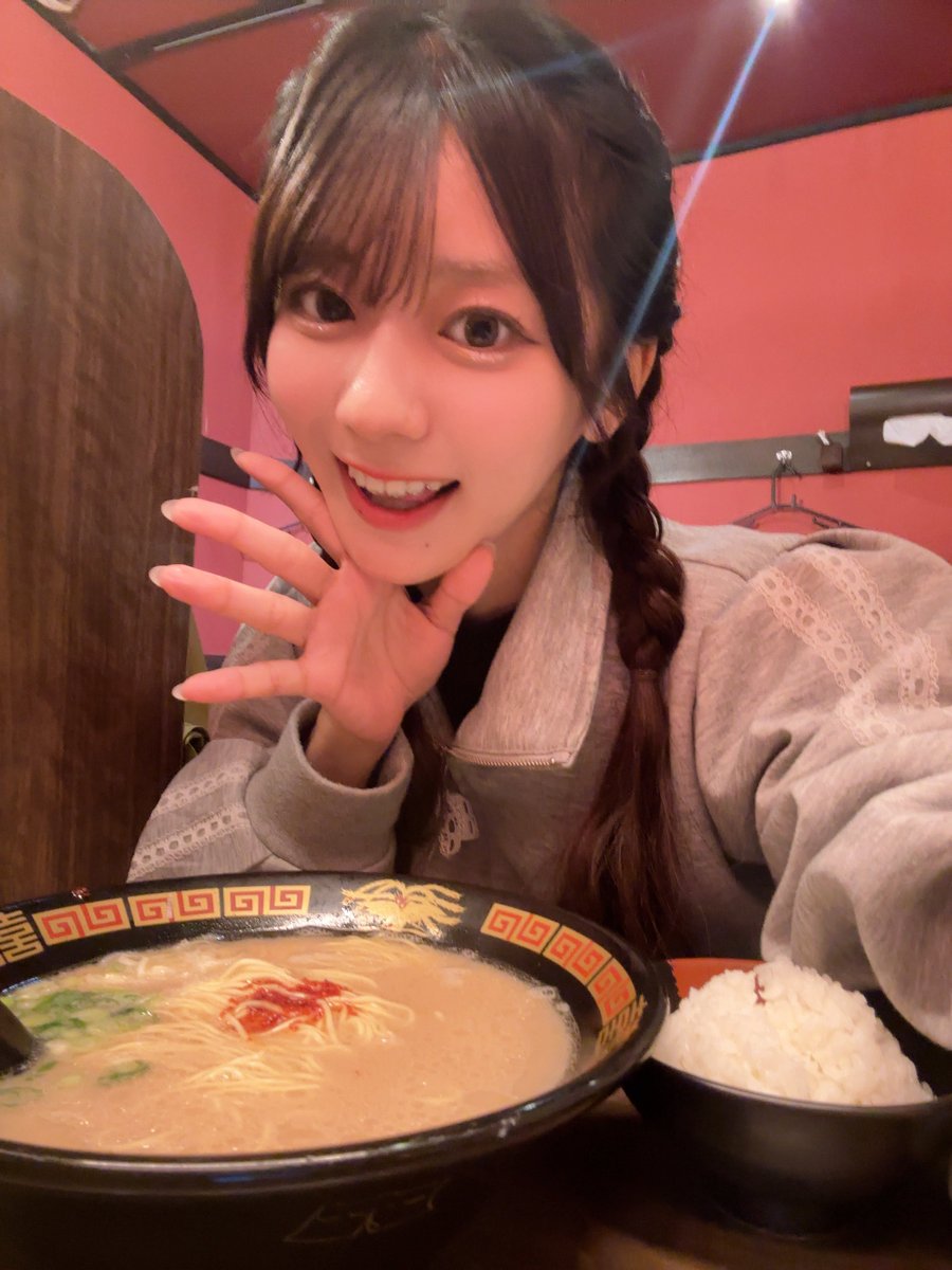 oshida_mitsuki's tweet photo. #SASUKEアイドル予選会2026 終わったら爆食すると決めていた😻🍜！ https://t.co/sOn2PU3nZY