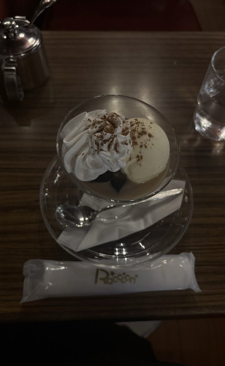 ta_romame's tweet photo. 美味しいコーヒーゼリー見つける旅に出たい🍨 https://t.co/2HPgsEFyd6