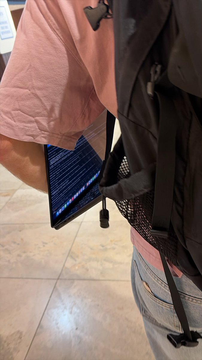 nifinet's tweet photo. tell me you work in tech without telling me you work in tech https://t.co/DQgY0XFY5h