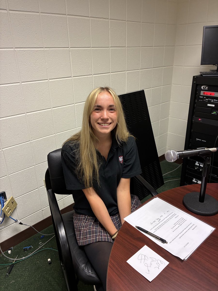 mrfitzhistory's tweet photo. Thank you   @BenetRedwings    senior Eve Sterbenz for reading the morning prayer. #redwingnation https://t.co/pP18kSwUuG