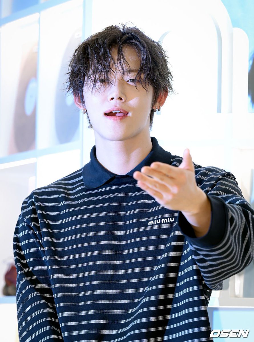 913records's tweet photo. Yeonjun has arrived at the Miu Miu Vinyl Club Event in Seoul, Korea!

spread the tags! 🎯 100 replies

YEONJUN MIU MIU VINYL CLUB
#YEONJUNxMiuMiu #YEONJUN
#MiuMiuSS27 @MIUMIUofficial https://t.co/qLFdPiMclc