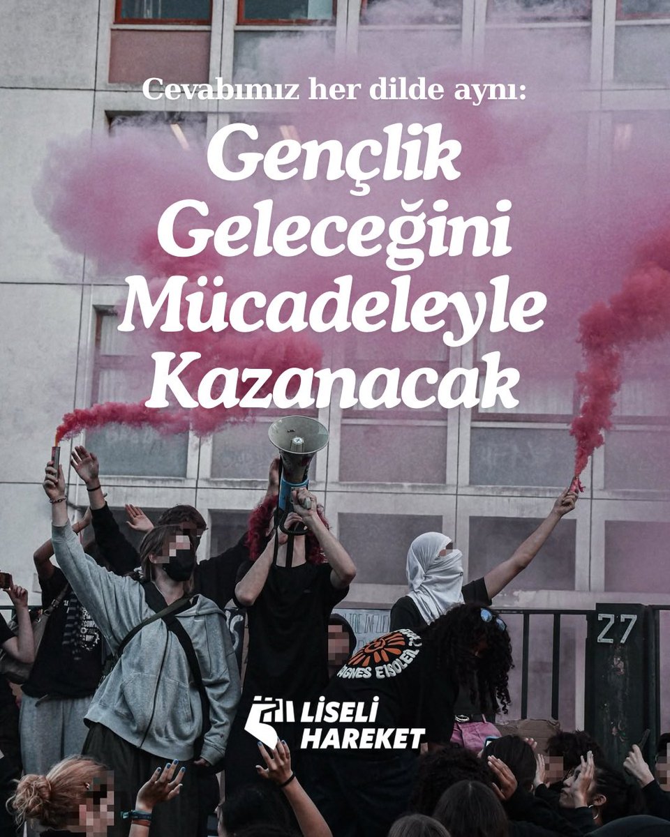 LiseliHareket's tweet photo. Fransa’da liseli sıra arkadaşlarımız sokakta. Sebebi çok tanıdık: Öğretmen yok, sınıflar kalabalık, müfredat ağır. Kısacası nitelikli, eşit ve kamusal eğitim hakkı adım adım yok ediliyor; bütçe eğitime değil sermayeye ayrılıyor. https://t.co/2pB8AxmaWg