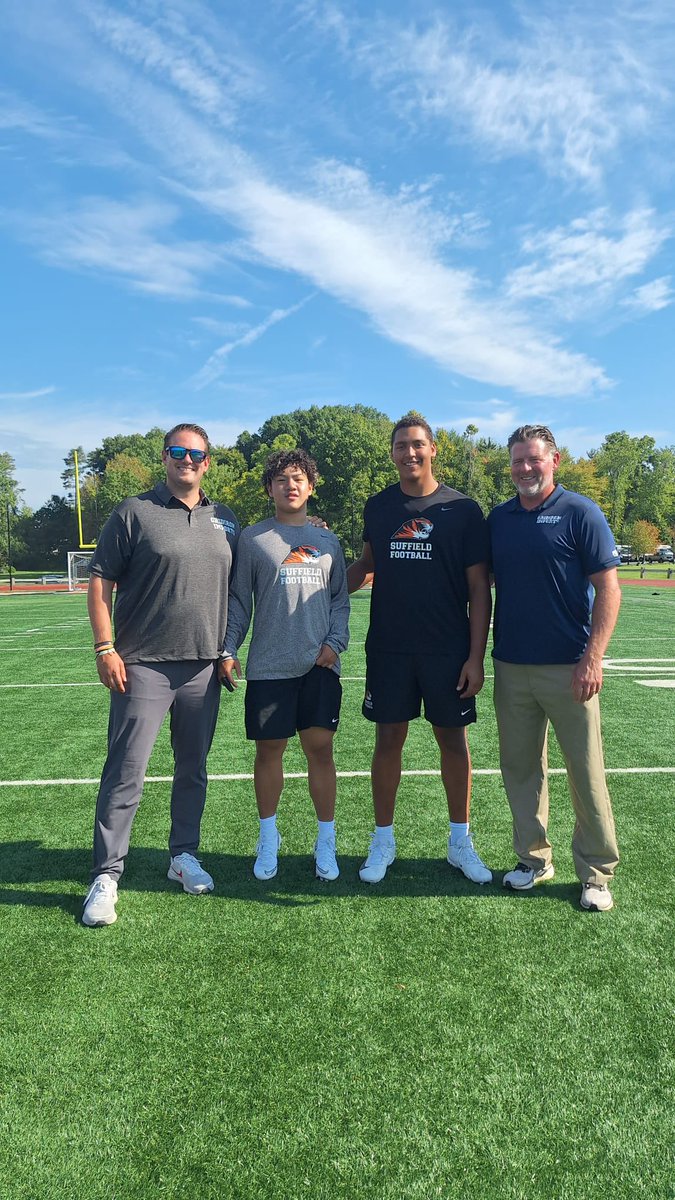 GridironImports's tweet photo. The Gridiron Imports/Sports Edge Family at @SuffieldFB is off to a great start this Fall! @FergusChn15 and @BreukelenT3134 are making an impact for the Tigers!
@SuffieldAcademy @LightningLeiden
@CoachDunbar_ https://t.co/EFGQZaySIO