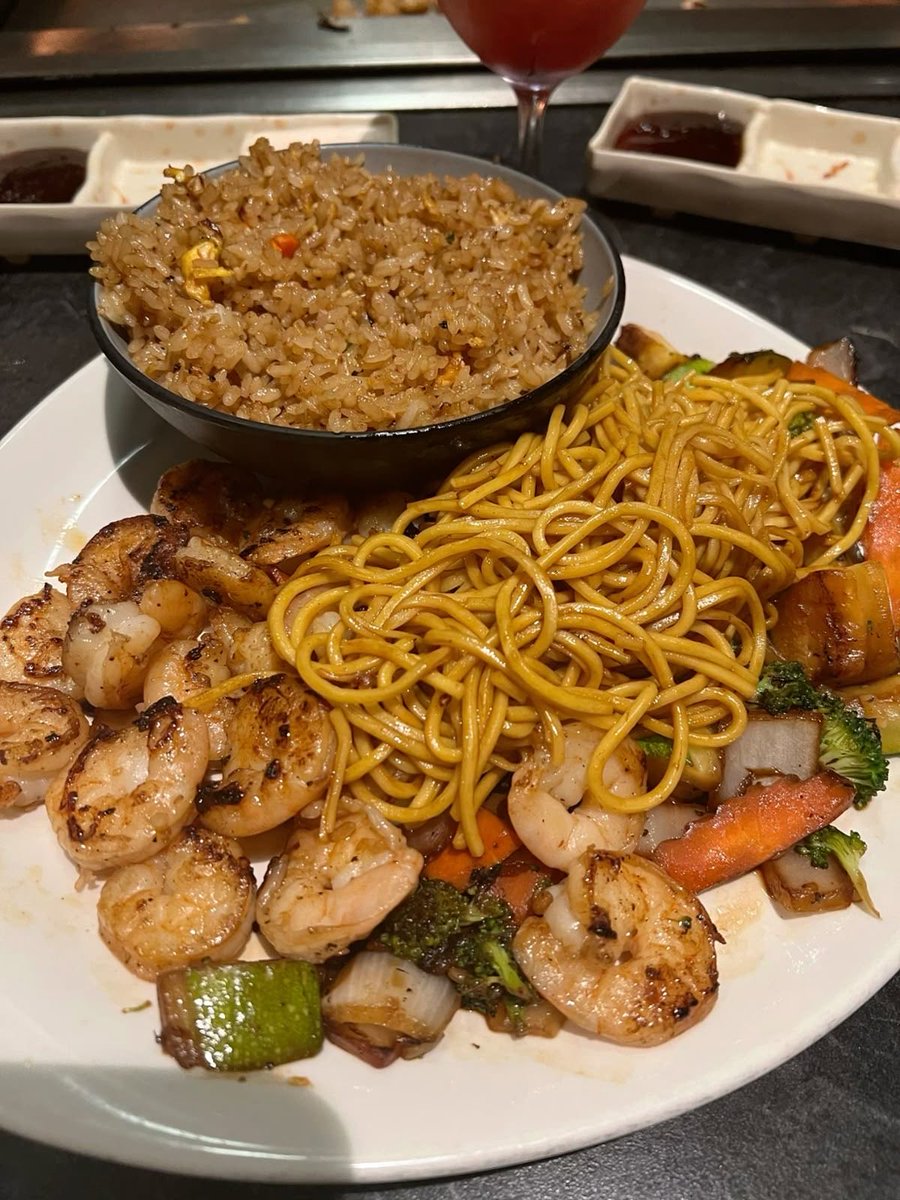 bossbabejass's tweet photo. Hibachi LOVERS 😍 https://t.co/okG2EszOPz