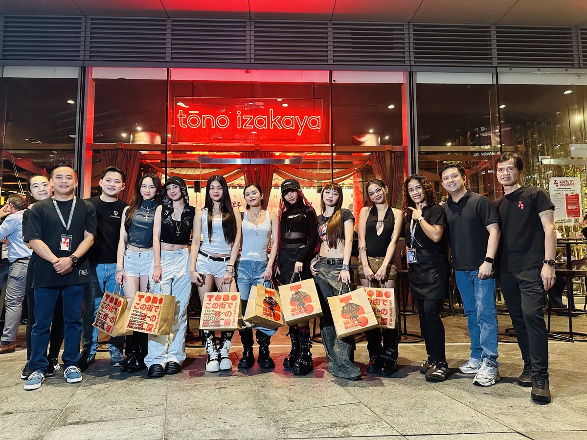 tonoizakayaSG's tweet photo. Thank you @officialxonara for dropping by Tono Izakaya Singapore! ❤️ 🇸🇬 

The rising P-Pop girl group from 1Z Entertainment and sister group of global powerhouse SB19 is in Singapore! 

Catch XONARA LIVE this Sunday, 4 October at 4:05 PM at Clarke Quay for Music Matters Live! ⚡ https://t.co/sWNdxCYsMt