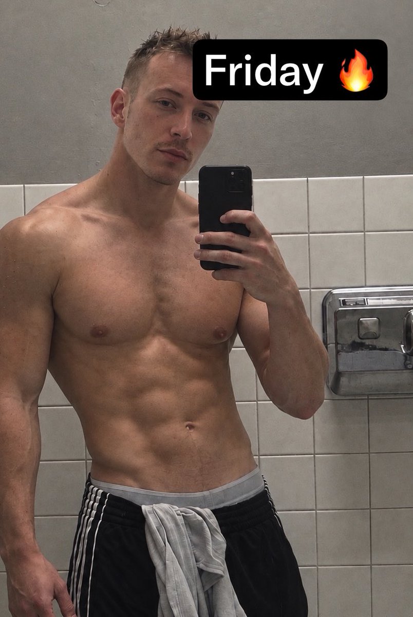 Caleb44692116's tweet photo. Fri-yay 😈 https://t.co/lczTjfjlVO