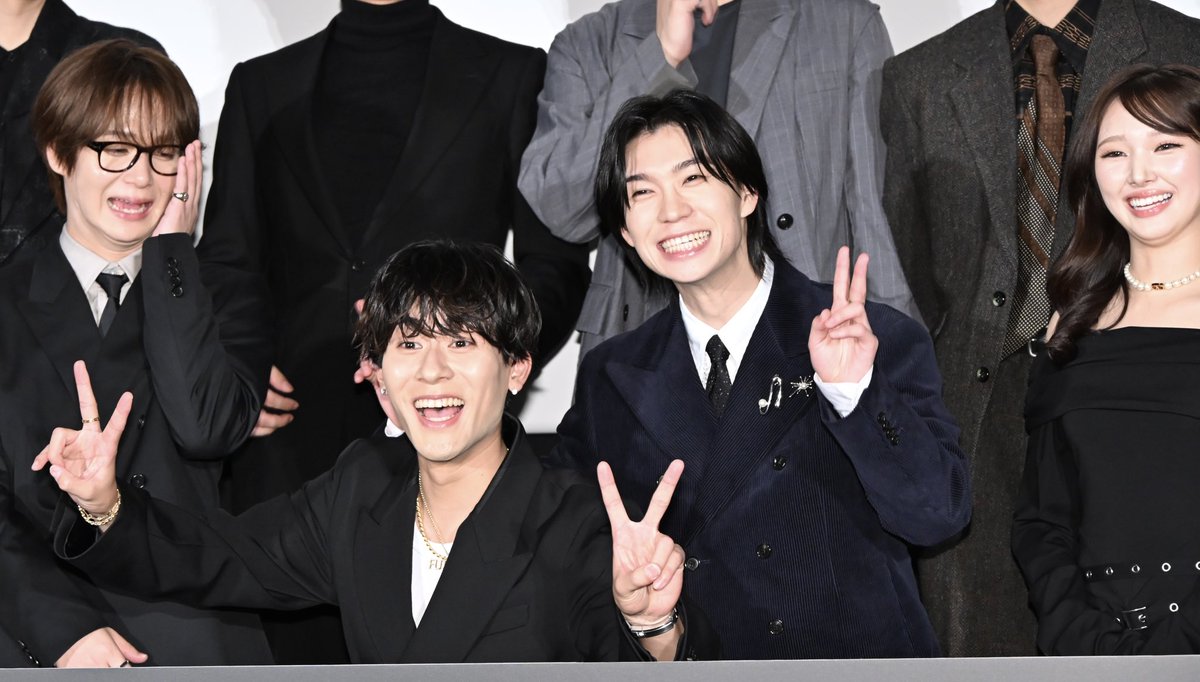 joho_press's tweet photo. W主演の深堀未来＆木津つばさ、互いの印象が変化「戦々恐々」から「仲良し」へ
『デス≠キル／ゲーム』初日舞台挨拶(10/2)
◆https://t.co/dxztFS50Sz
◆https://t.co/kbENpEGdTr
#デスキルゲーム #深堀未来 #木津つばさ #山口綺羅 #太田駿静 #中林登生 #横野すみれ #八神蓮 #倉島颯良 #水野勝 https://t.co/fxlzxMroea